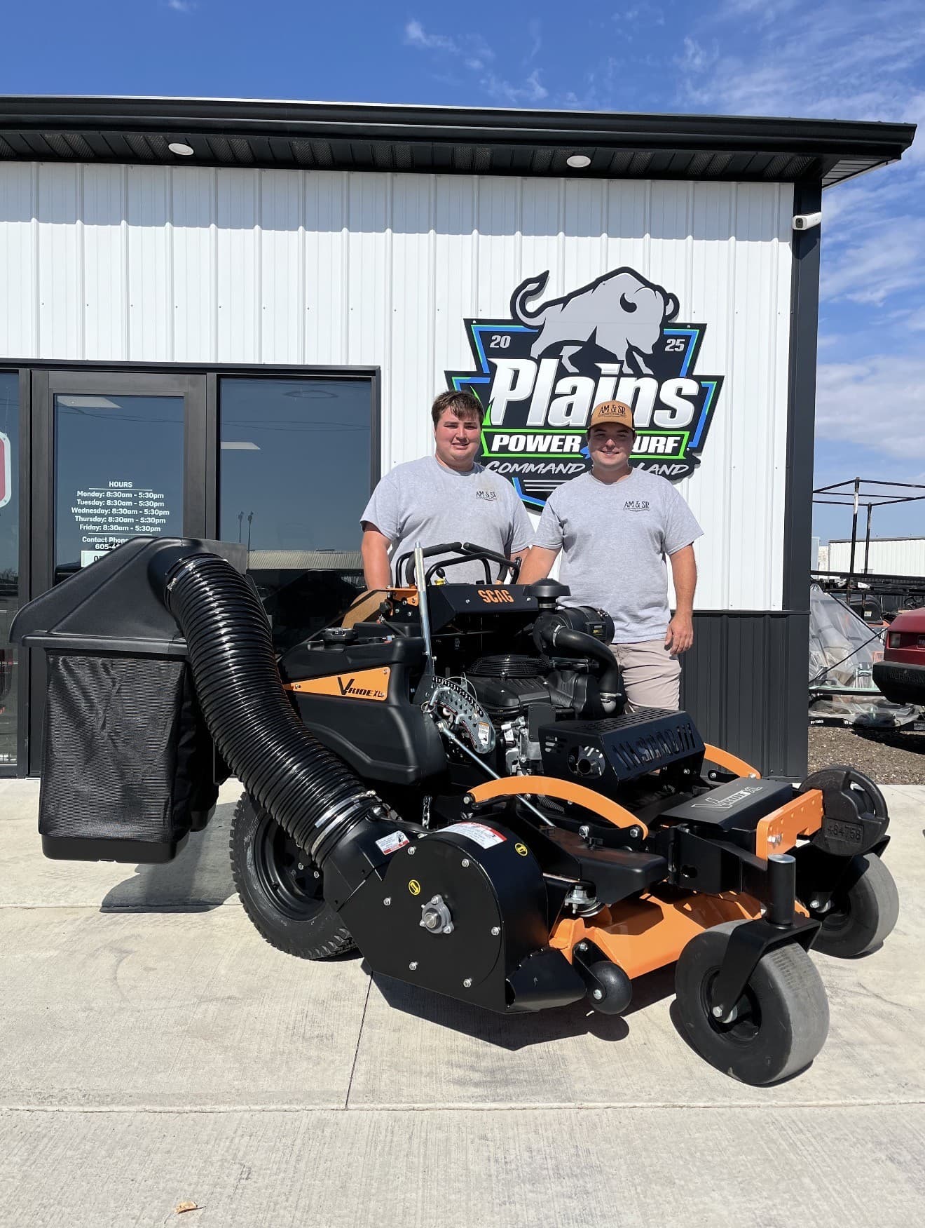 AM&SR team with equipment